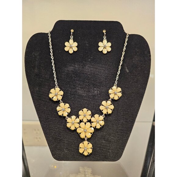 Arabella Bridal Jewelry - Ivory Daisy Necklace and Earring Set